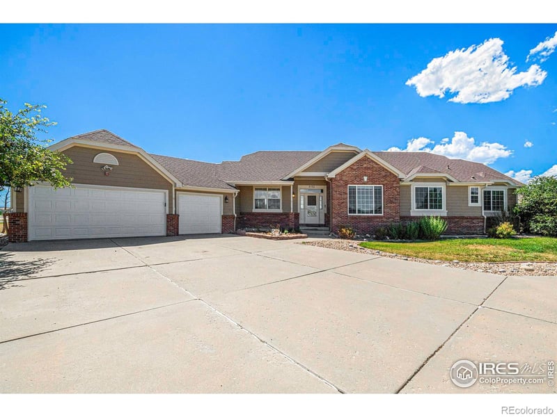 8153 E 157th Ct, Thornton, CO 80602