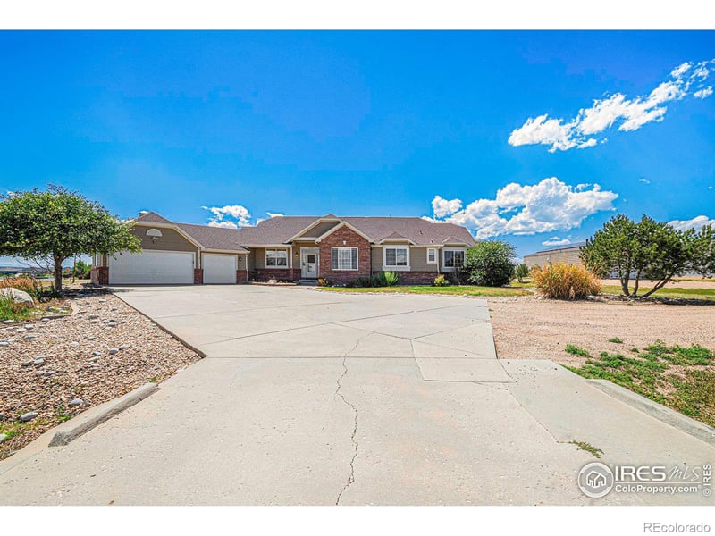 8153 E 157th Ct, Thornton, CO 80602