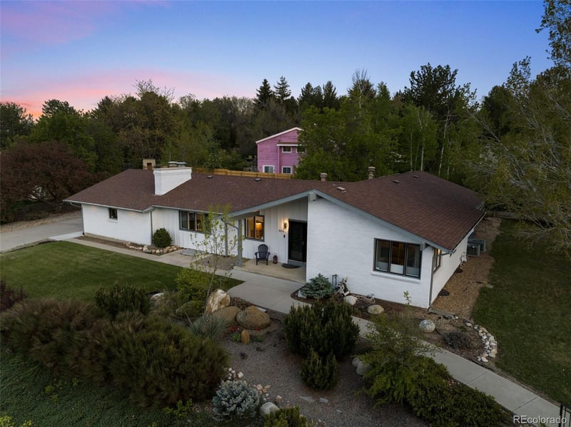 8934 Walker Rd, Niwot, CO 80503