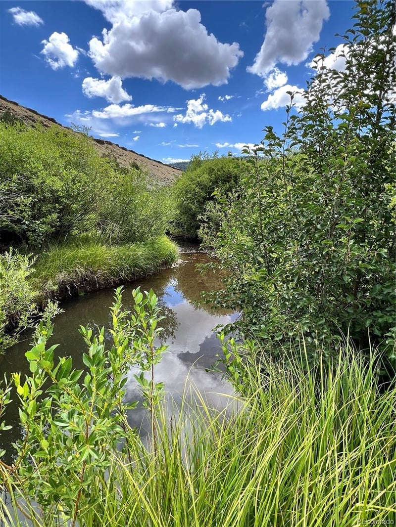 561 Gcr 192, Kremmling, CO 80459