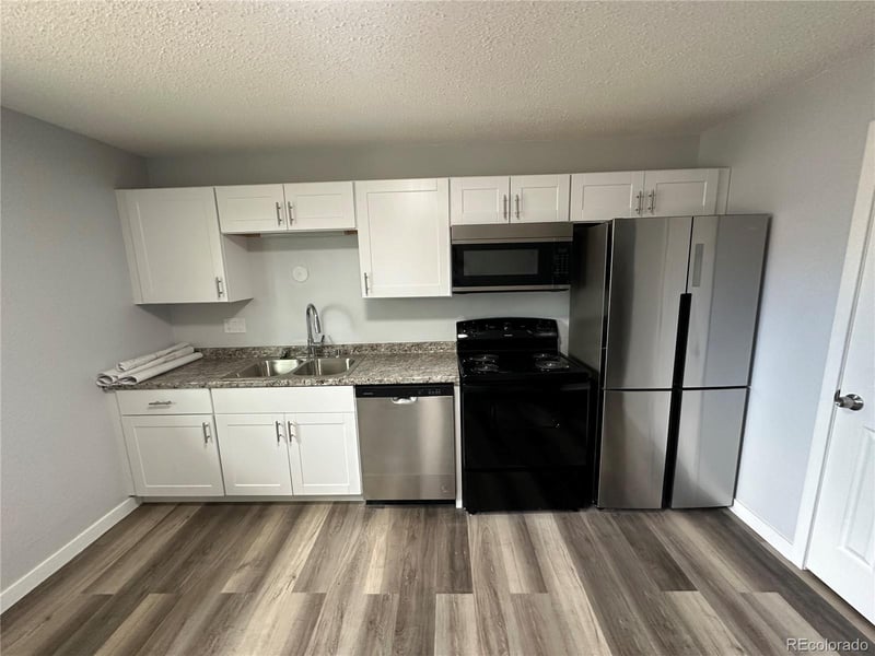 2123 Preuss Rd, Colorado Springs, CO 80910