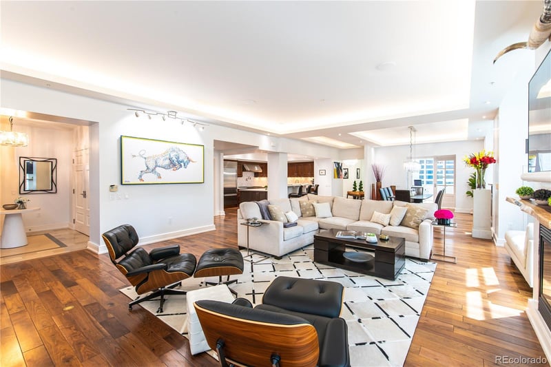 1891 Curtis St #1907, Denver, CO 80202