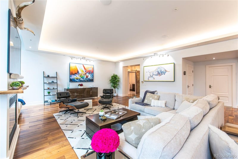1891 Curtis St #1907, Denver, CO 80202