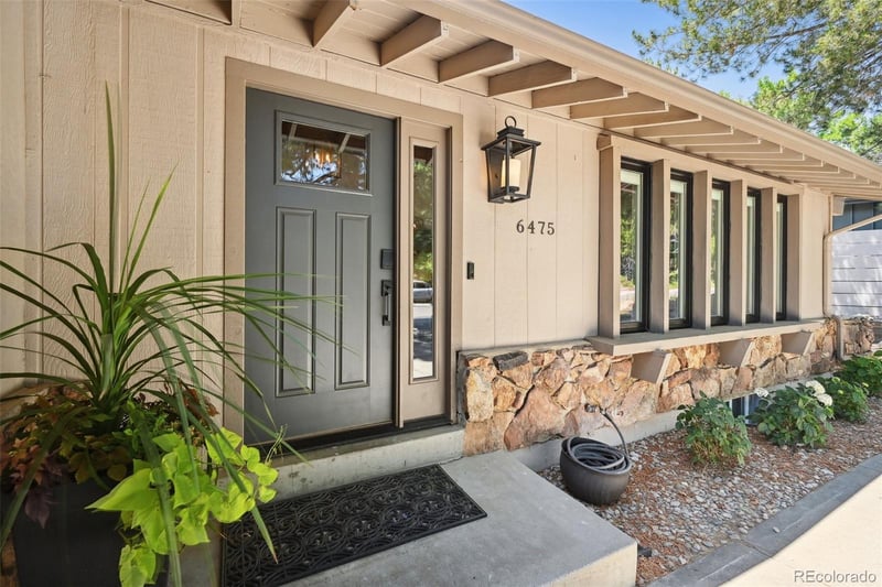 6475 S Niagara Ct, Centennial, CO 80111