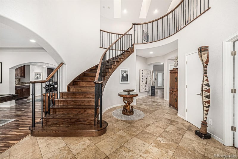 10192 E Crestridge Ln, Englewood, CO 80111