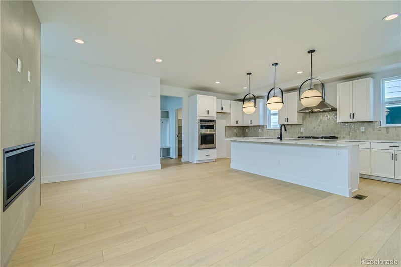 2721 E 102nd Pl, Thornton, CO 80229