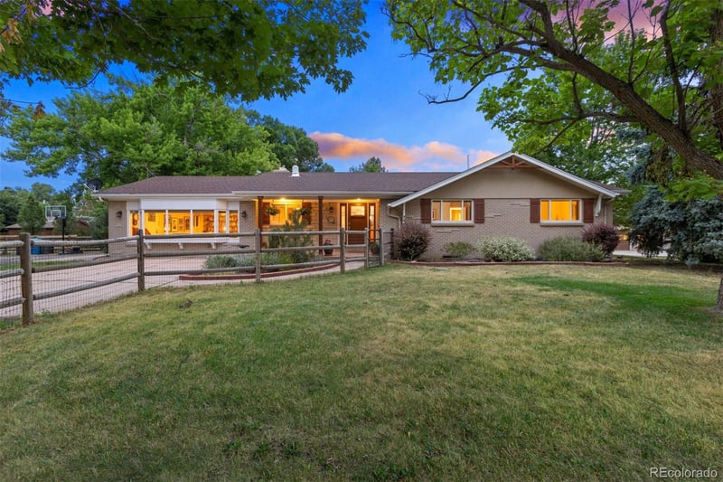 3371 S Owens Ct, Lakewood, CO 80227