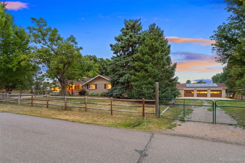 3371 S Owens Ct, Lakewood, CO 80227