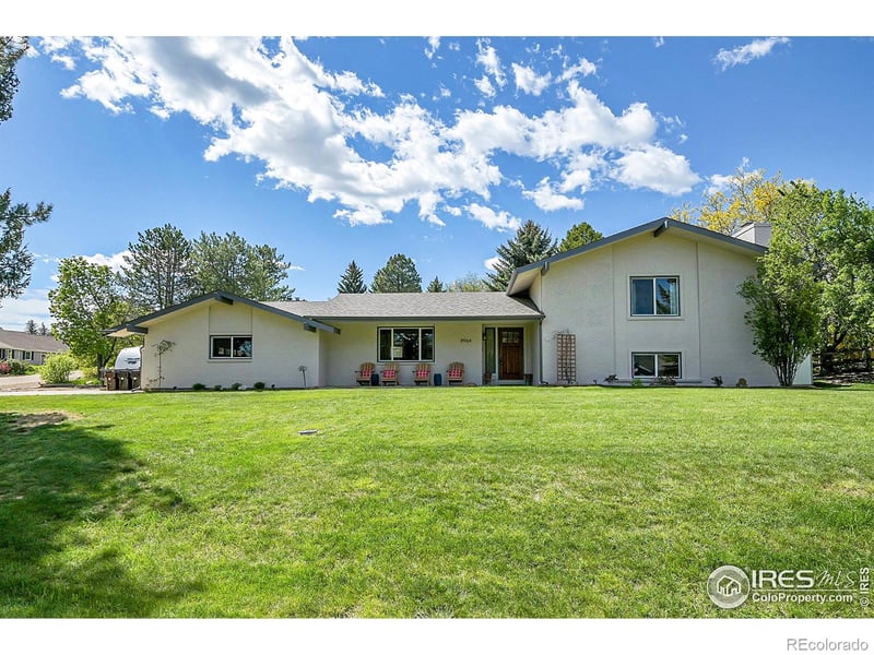 8964 Walker Rd, Niwot, CO 80503