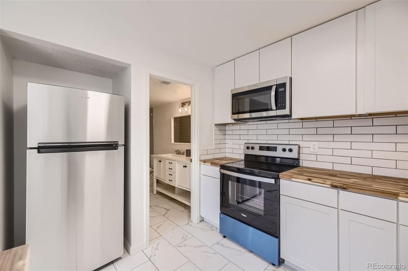 12043 W Cross Dr #308, Littleton, CO 80127
