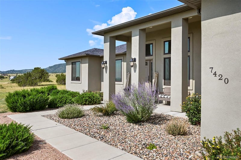 7420 Lagos Vista Blvd, Pueblo, CO 81004