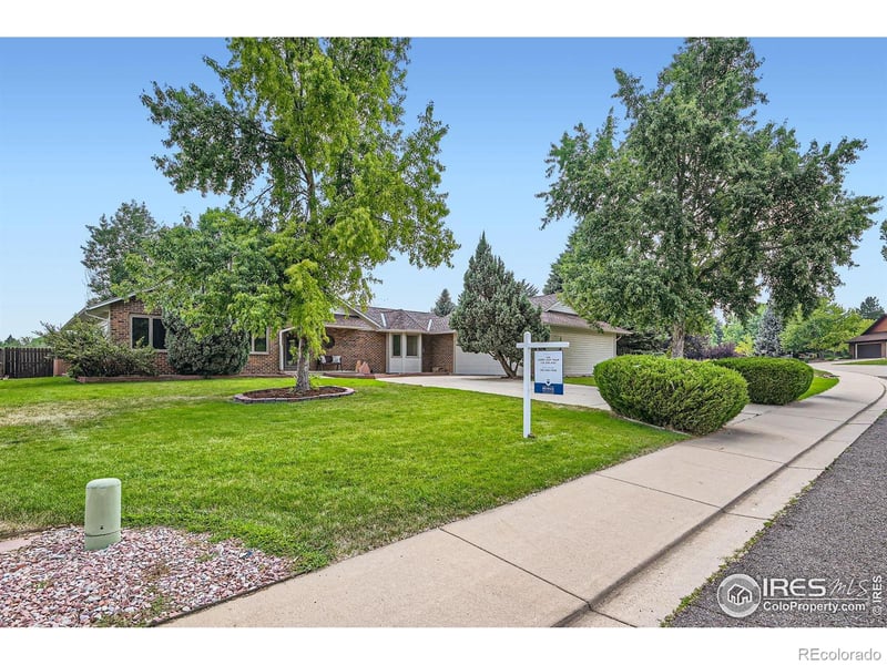 7812 Country Creek Dr, Niwot, CO 80503
