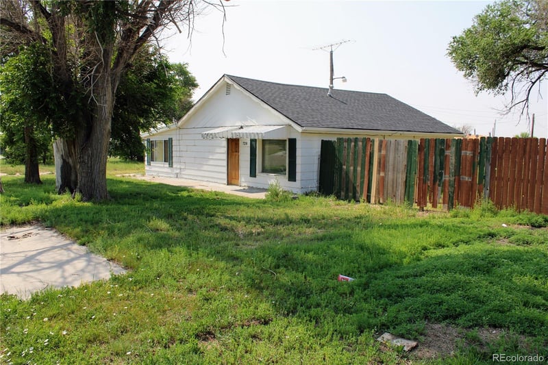 728 6th St, Hugo, CO 80821