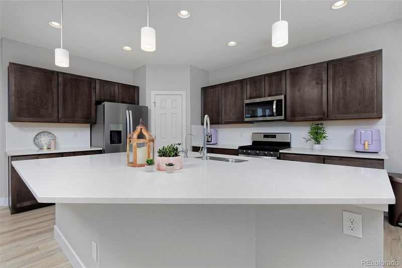 15545 E 47th Dr, Denver, CO 80239