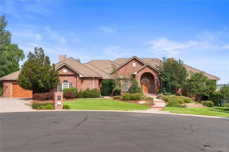 7723 Devinney Ct, Arvada, CO 80005