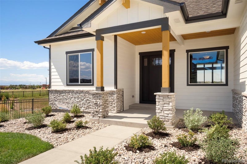 24113 36th Pl, Aurora, CO 80019