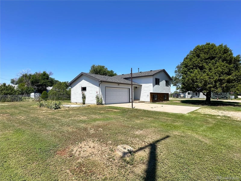 300 3rd St, Genoa, CO 80818