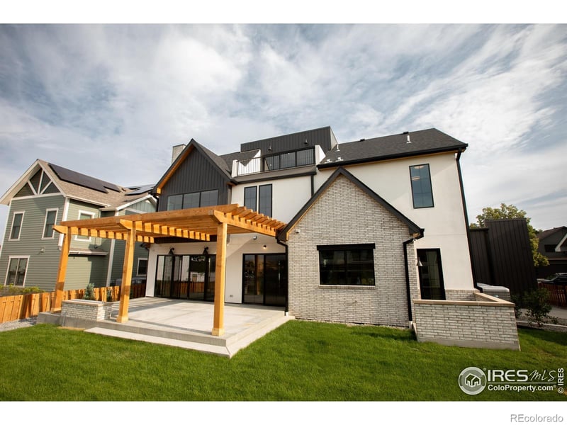 852 Trail Ridge Dr, Louisville, CO 80027