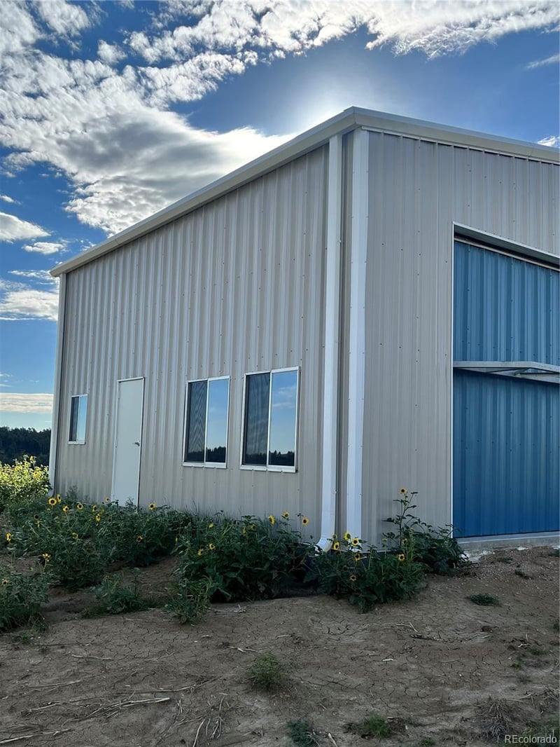 22248 W Lost Creek Trl, Agate, CO 80101