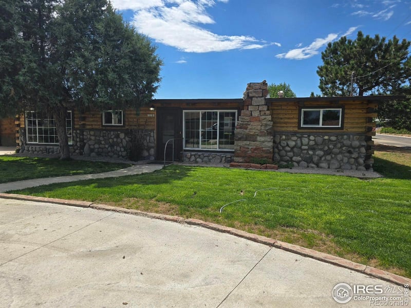 119 Cedar St, Log Lane Village, CO 80705