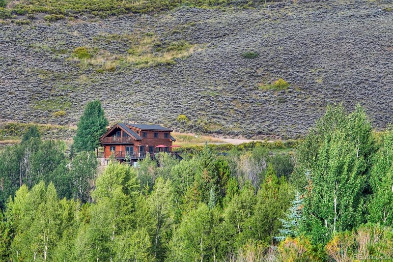 237 S Hillside Dr, Silverthorne, CO 80498
