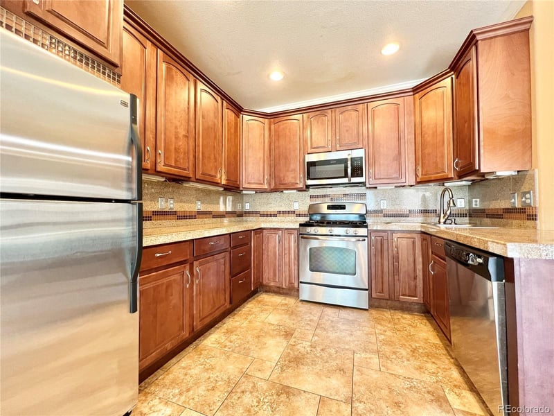 9974 E Carolina Cir #104, Aurora, CO 80247
