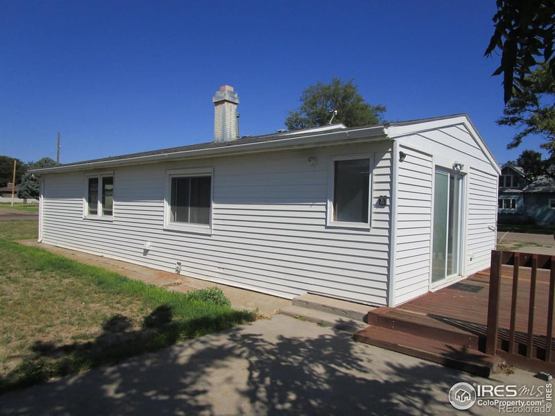 492 8th St, Burlington, CO 80807