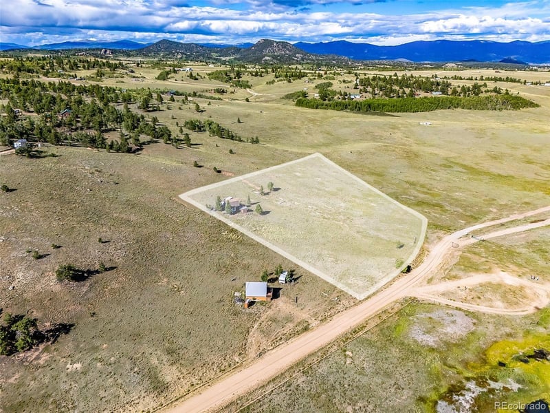 135 Indian Ln, Como, CO 80456