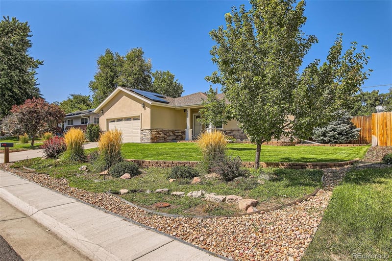 6689 W 70th Ave, Arvada, CO 80003
