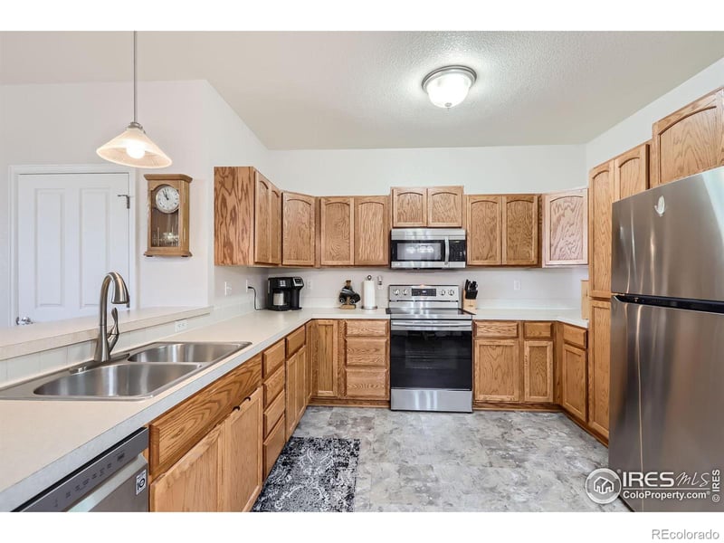 10818 Cimarron St #203, Firestone, CO 80504
