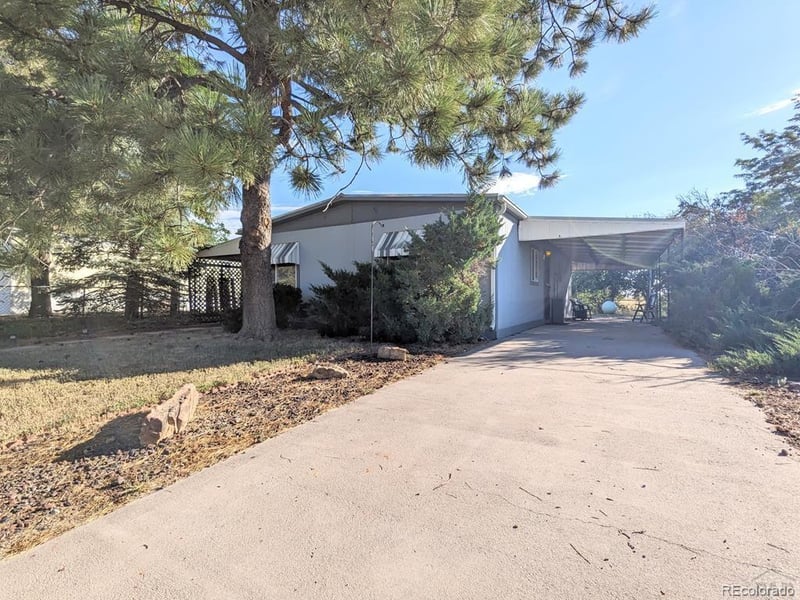 2738 Applewood Dr, Colorado City, CO 81019