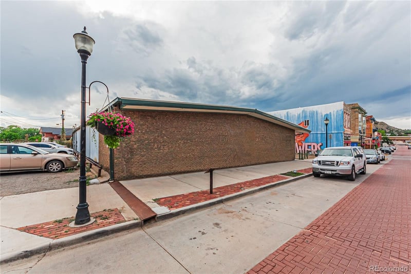323 Commercial St, Trinidad, CO 81082