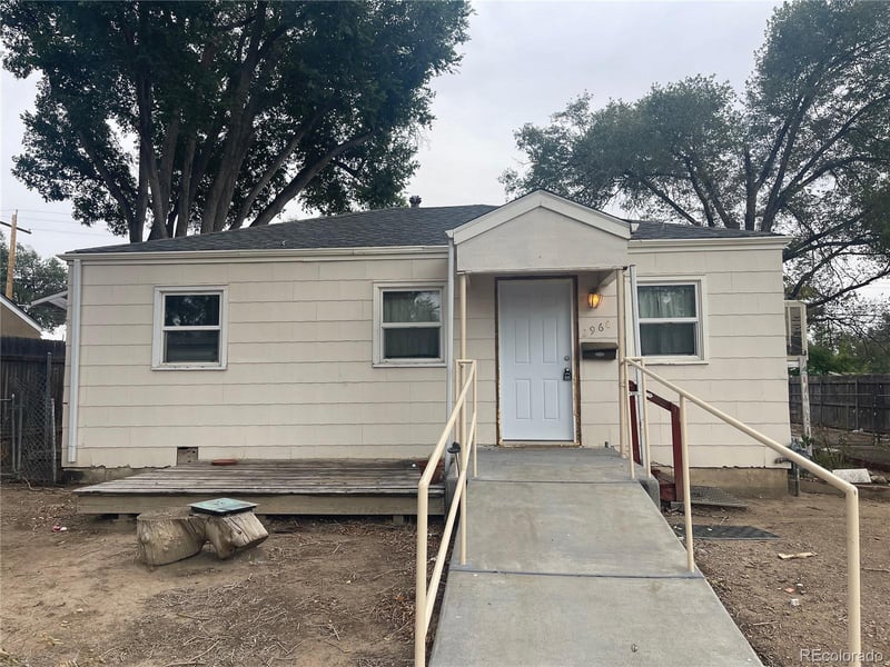 2960 San Isabel Ave, Pueblo, CO 81008