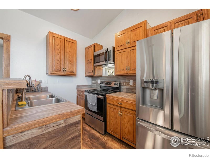 1368 Dunraven Glade Rd, Glen Haven, CO 80532