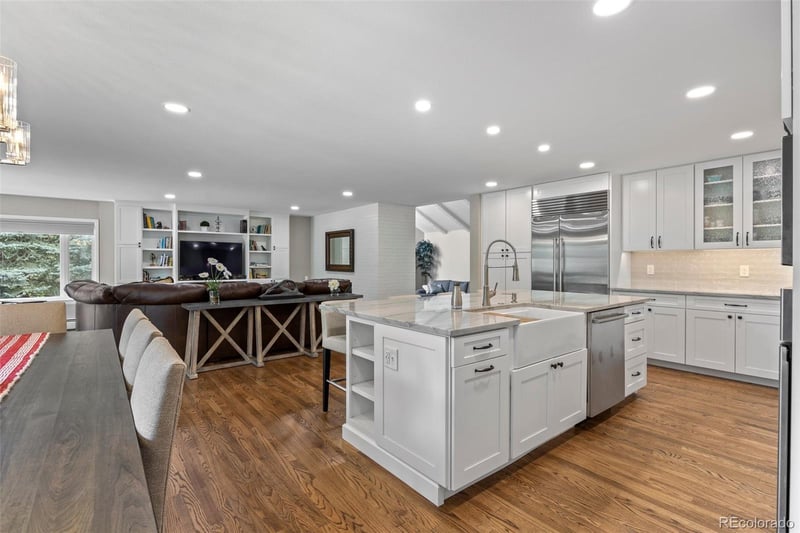 560 Front Range Rd, Littleton, CO 80120