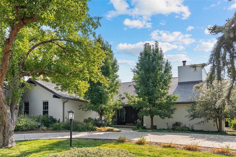 560 Front Range Rd, Littleton, CO 80120