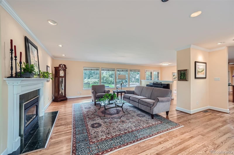 4901 Lakeshore Dr, Littleton, CO 80123