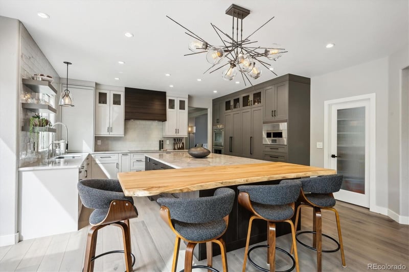 19389 W 53rd Loop, Golden, CO 80403
