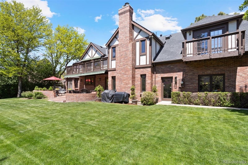 16 Polo Field Ln, Denver, CO 80209