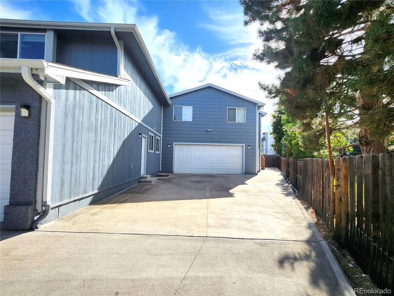 16072 E Loyola Pl, Aurora, CO 80013