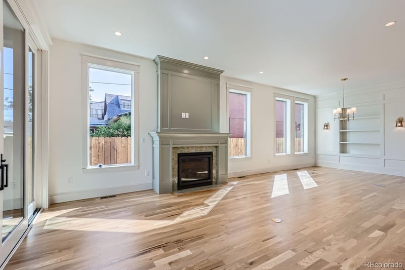 3021 California St, Denver, CO 80205