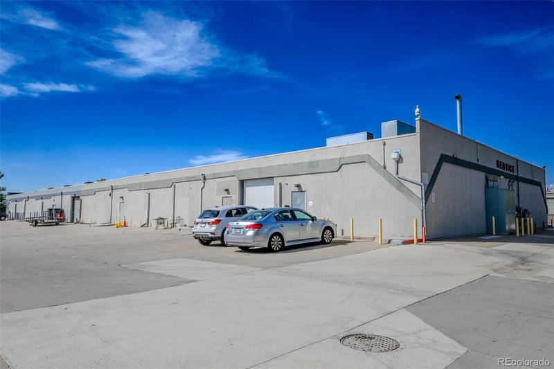 472 Laredo St, Aurora, CO 80011