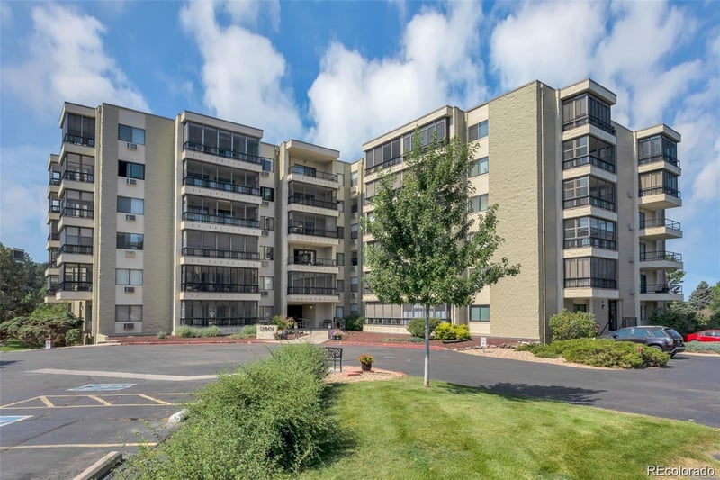 13901 Marina Dr #105, Aurora, CO 80014