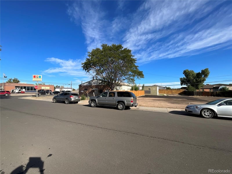 6641 73rd Pl, Commerce City, CO 80022