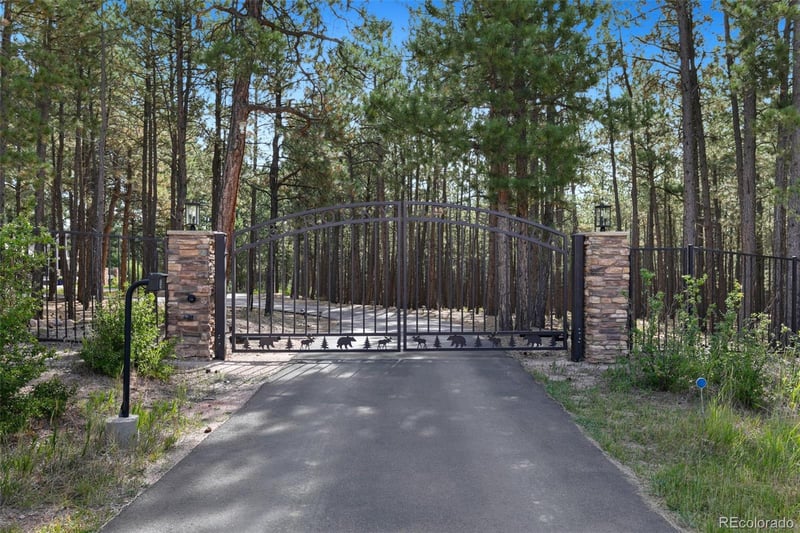 2780 Rocky Heights Dr, Colorado Springs, CO 80921
