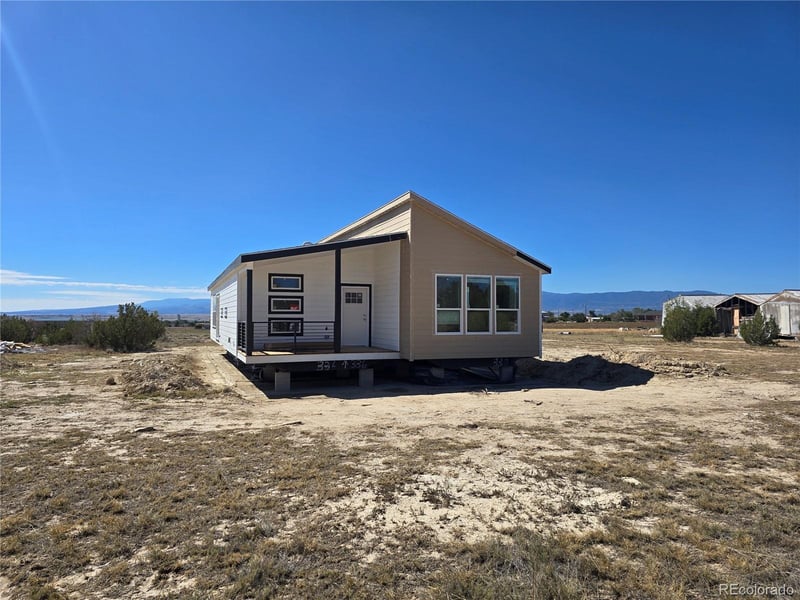 760 7th St, Penrose, CO 81240