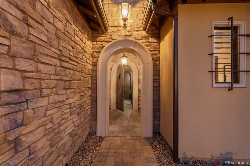9423 Vista Hill Ln, Lone Tree, CO 80124