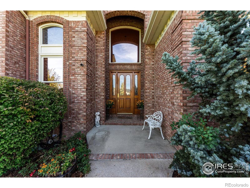 8493 Greenwood Dr, Niwot, CO 80503