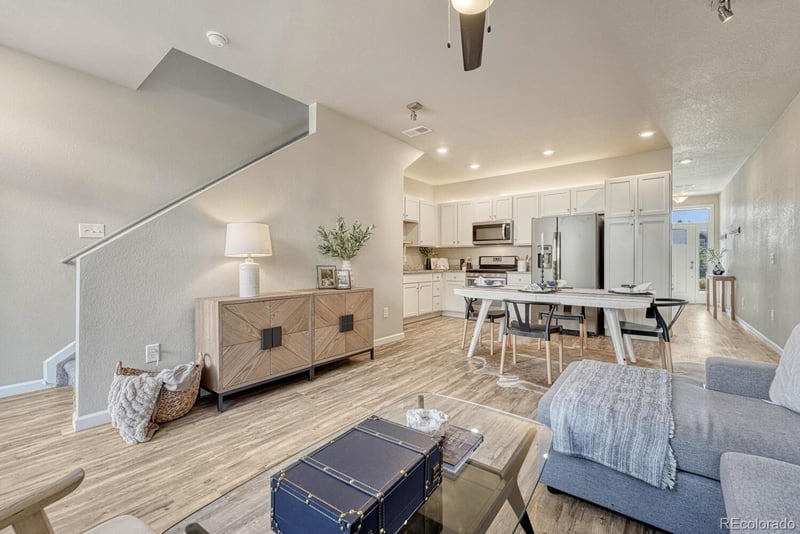 1076 Oak Cir, Denver, CO 80215