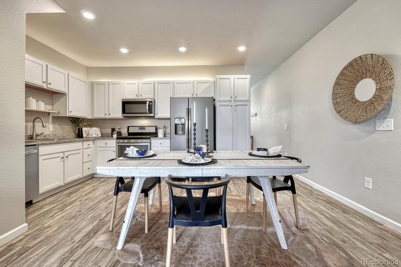 1076 Oak Cir, Denver, CO 80215